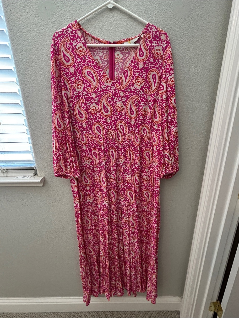 Boden Pink Paisley V‑Neck Tiered Maxi Dress